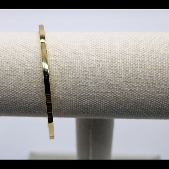 14k Gold Slip on Squared Bangle - Picture 8 of 14